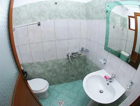 David Guesthouse,apartments Albania Check-in Holidays