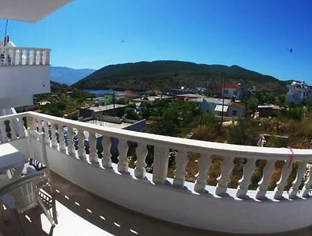 David Guesthouse,apartments Albania Check-in Holidays アパートホテル *