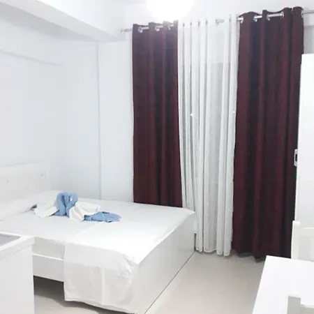 David Guesthouse,apartments Albania Check-in Holidays * كساميل
