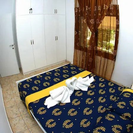 David Guesthouse,apartments Albania Check-in Holidays شقة فندقية *