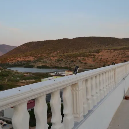 David Guesthouse,apartments Albania Check-in Holidays شقة فندقية كساميل